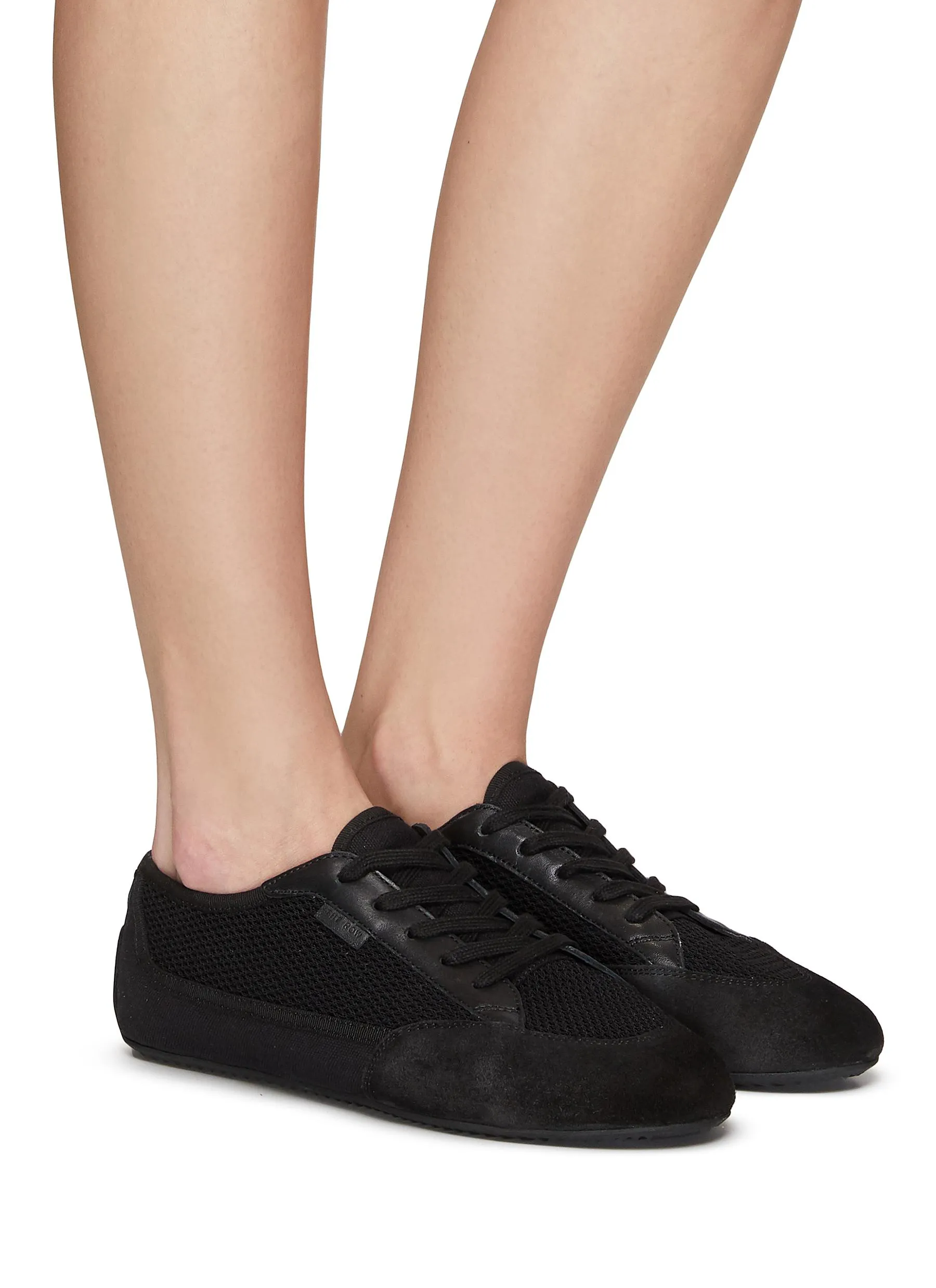 -----------THE ROW ---- ------------BLACK ----Bonnie Low Top Lace Up Sneakers --