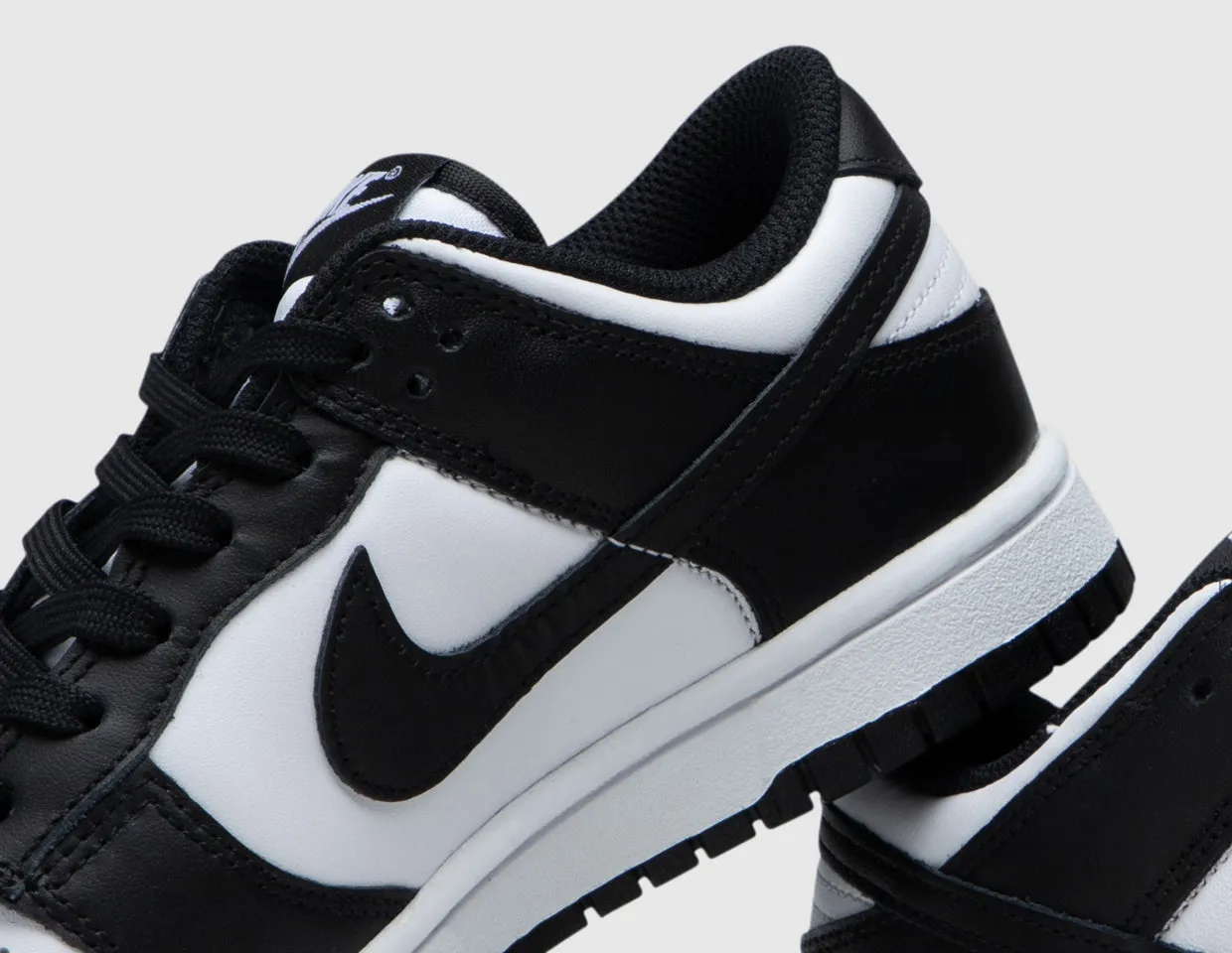 Nike Women's Dunk Low White / Black - White